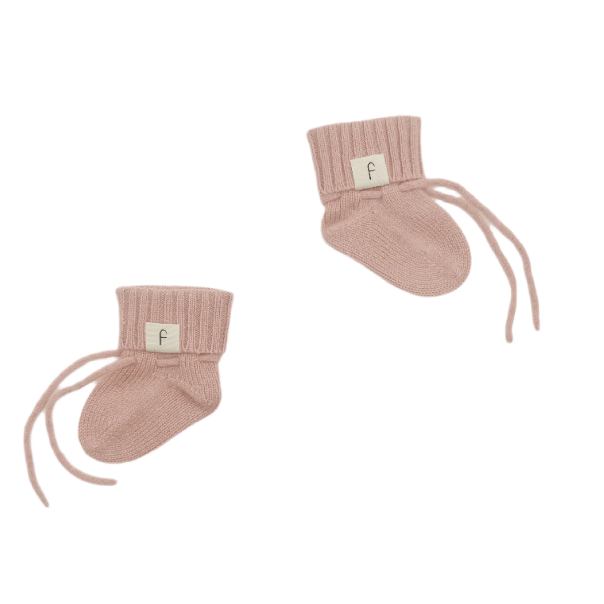 The classic cashmere bootie pink