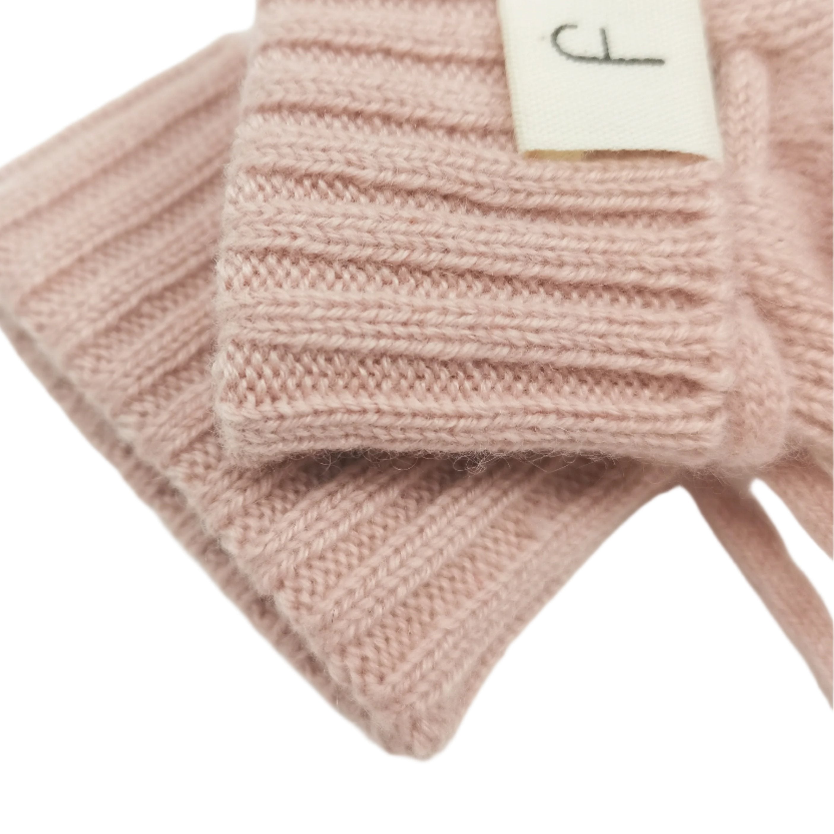 The classic cashmere bootie pink