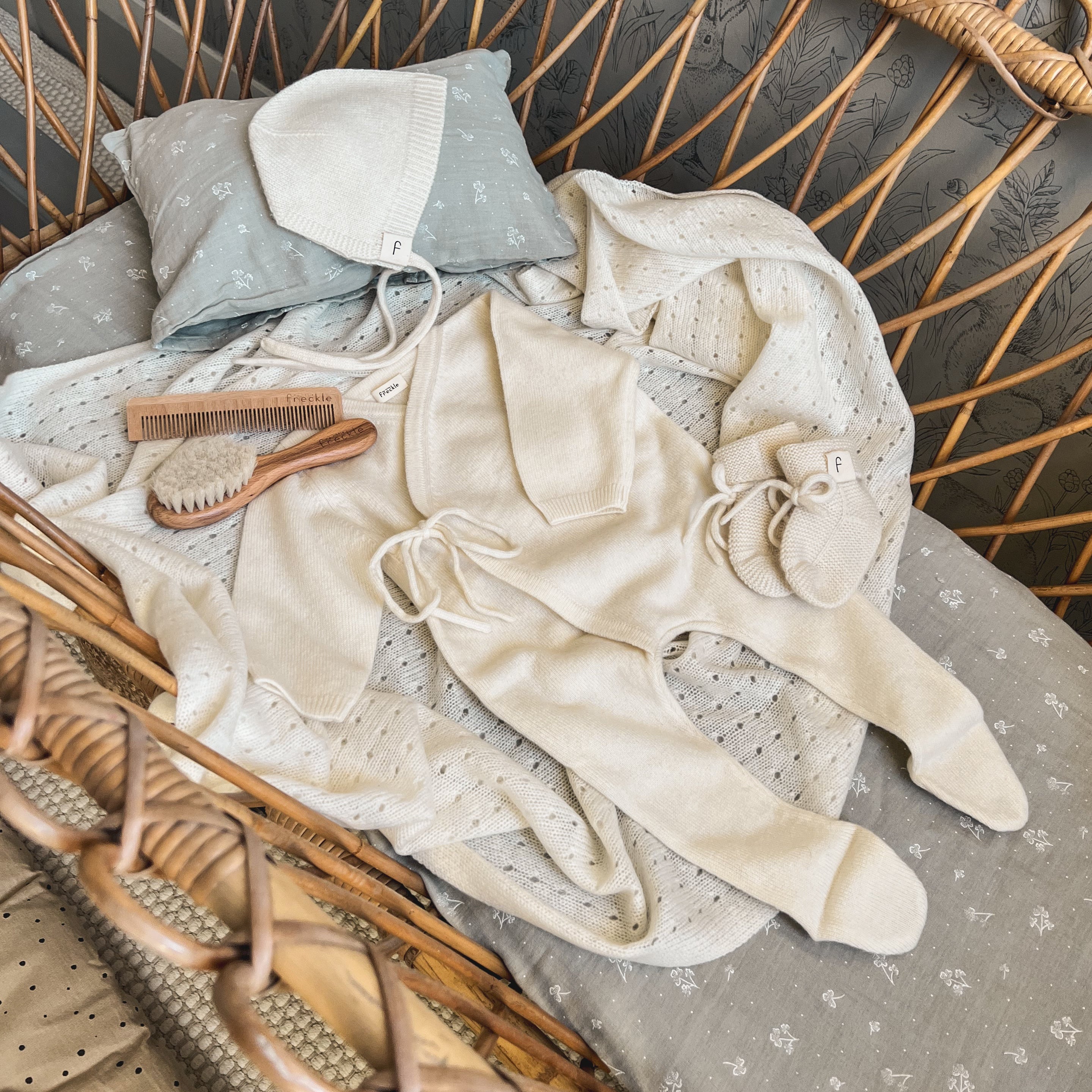 Luxury Cashmere Gift Set Ivory