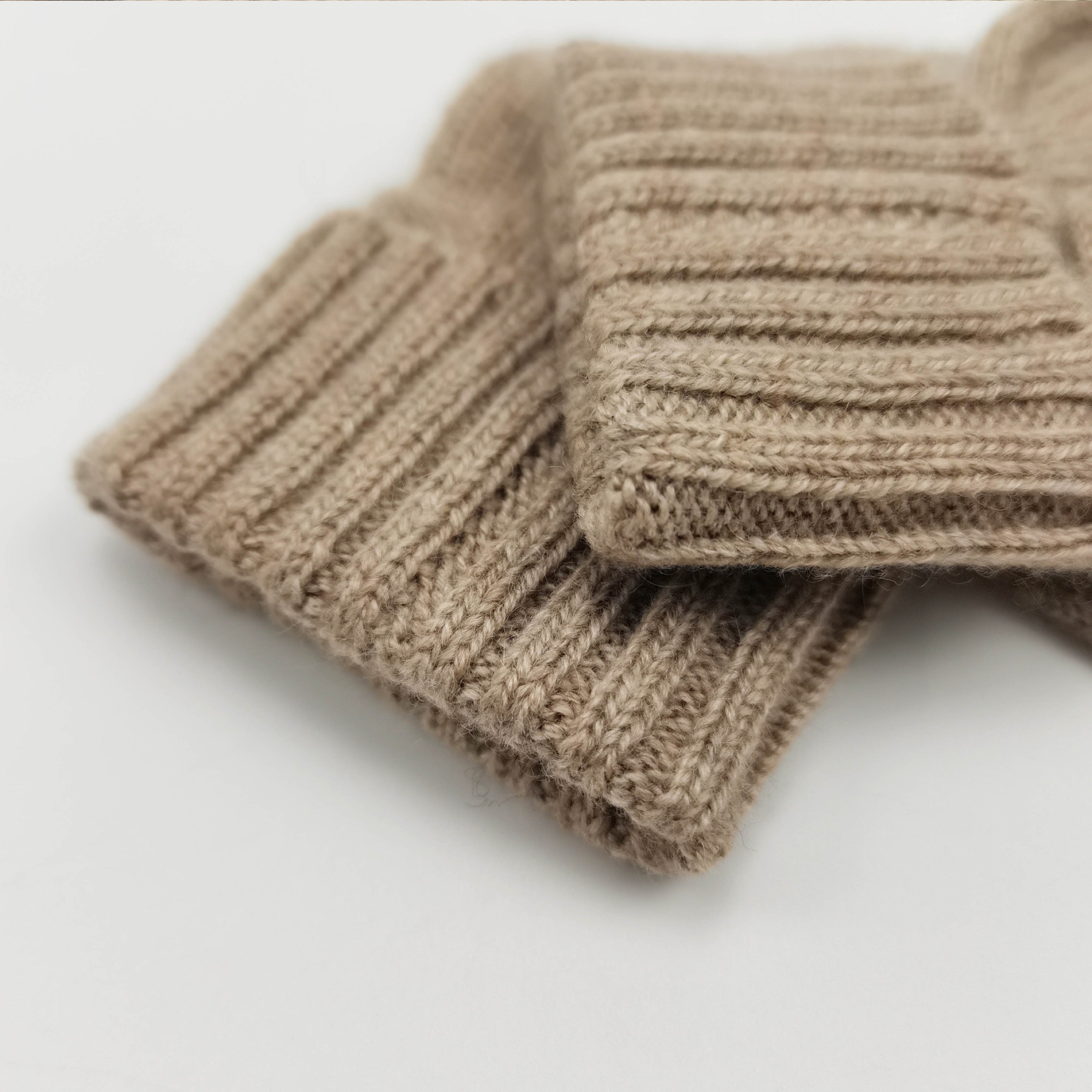 The classic cashmere bootie Oatmeal