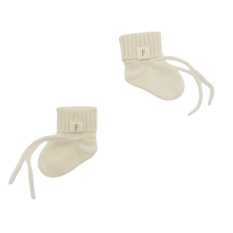 Cashmere Bonnet & Boots Gift Set Ivory