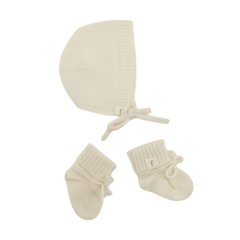 Cashmere Bonnet & Boots Gift Set Ivory