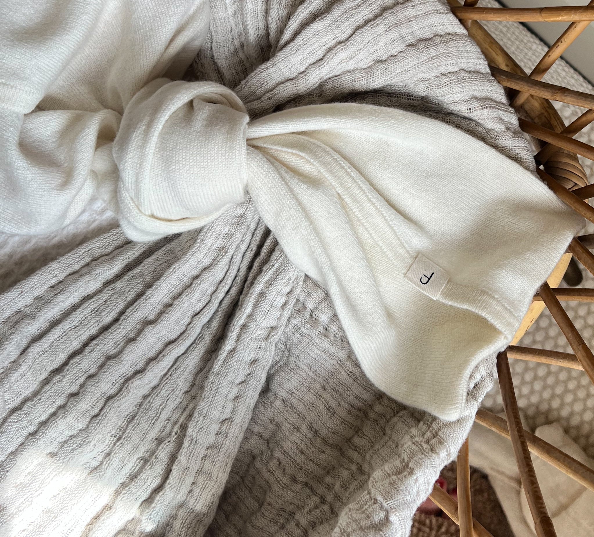 Cashmere Swaddle Wrap Ivory