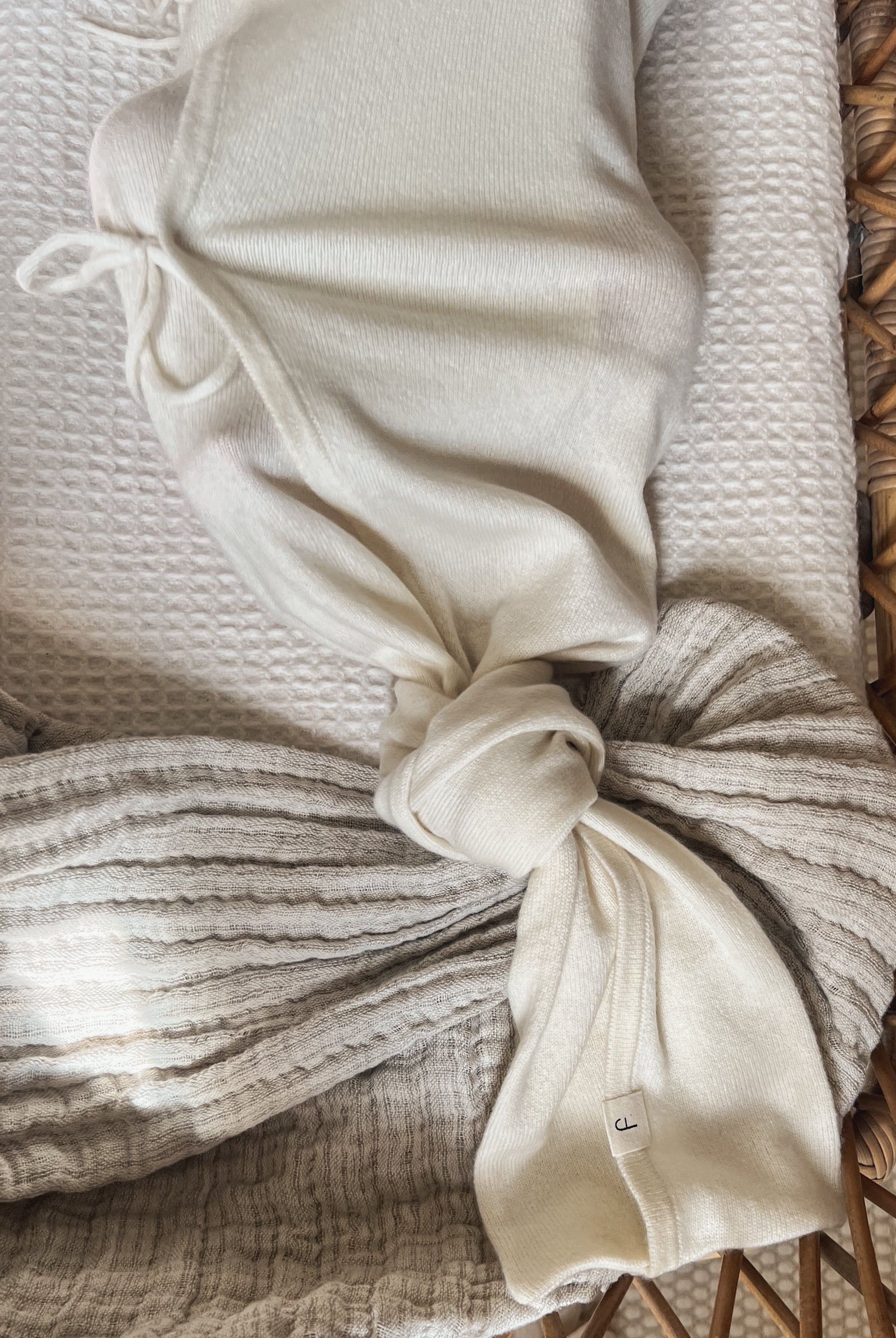 Cashmere Swaddle Wrap Ivory