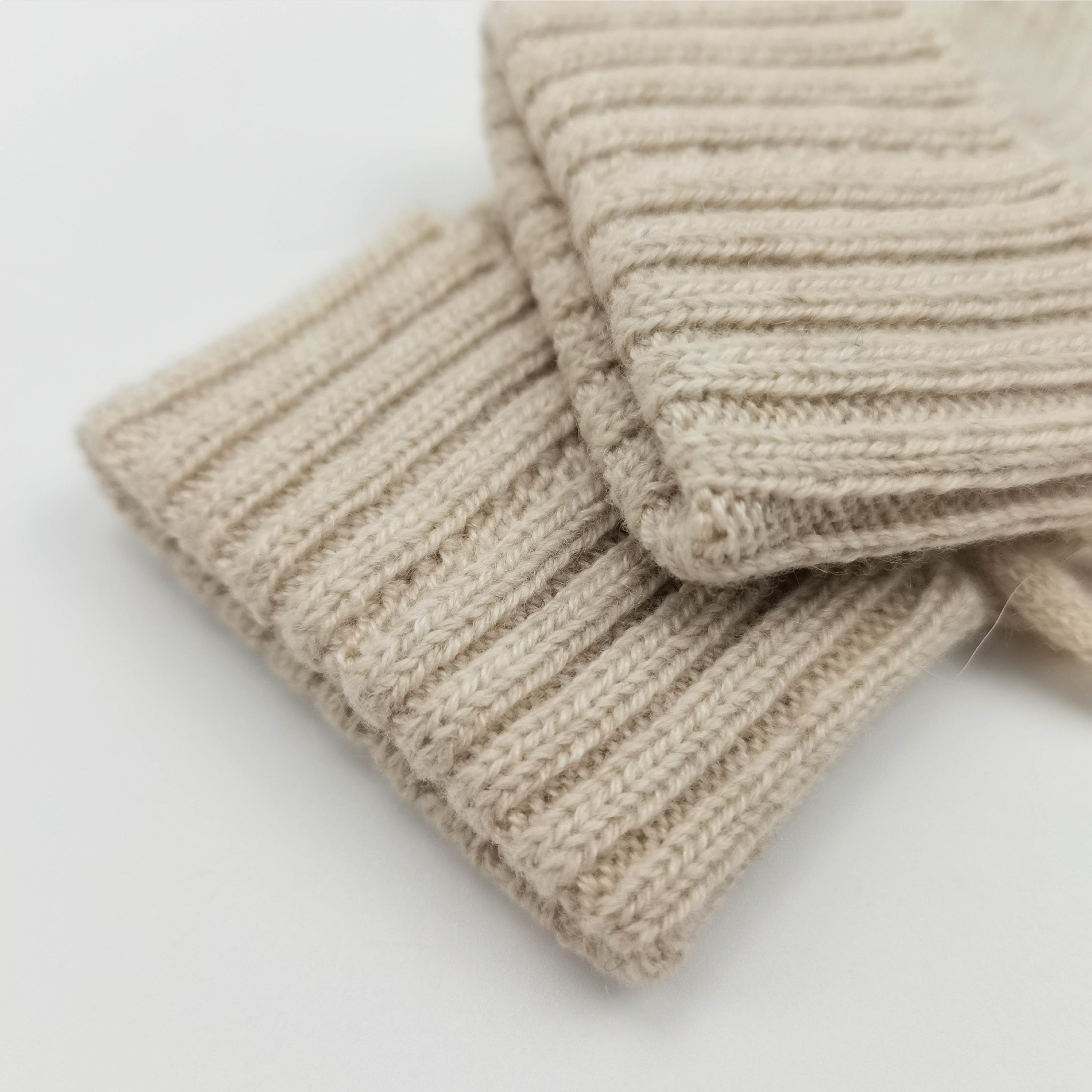 The classic cashmere bootie Apricot