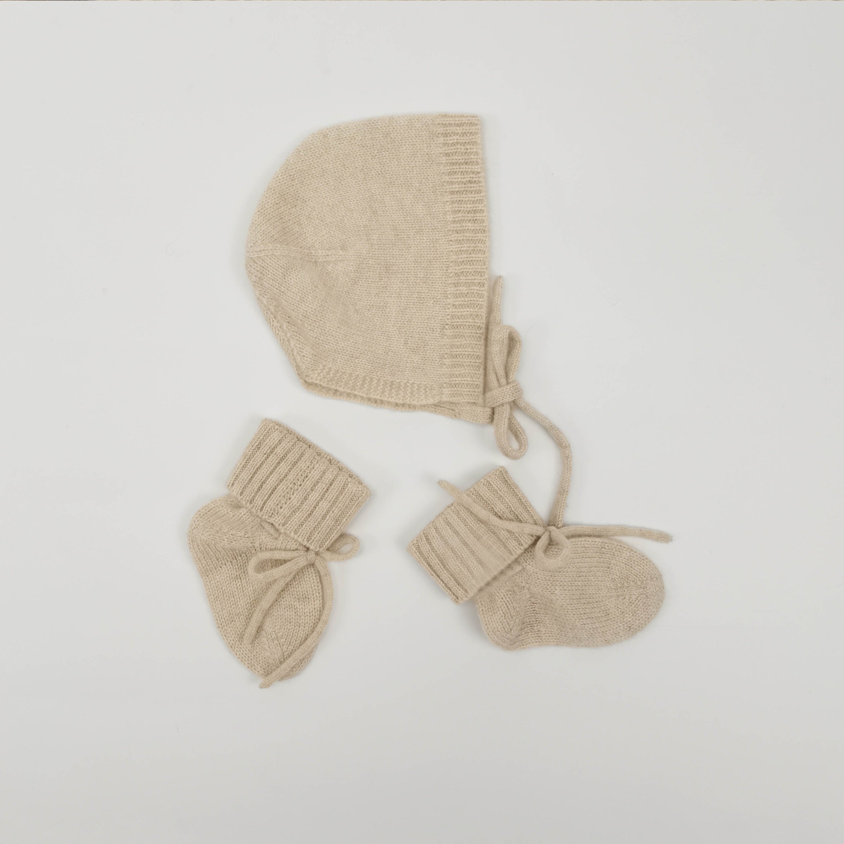 The classic cashmere bootie Apricot